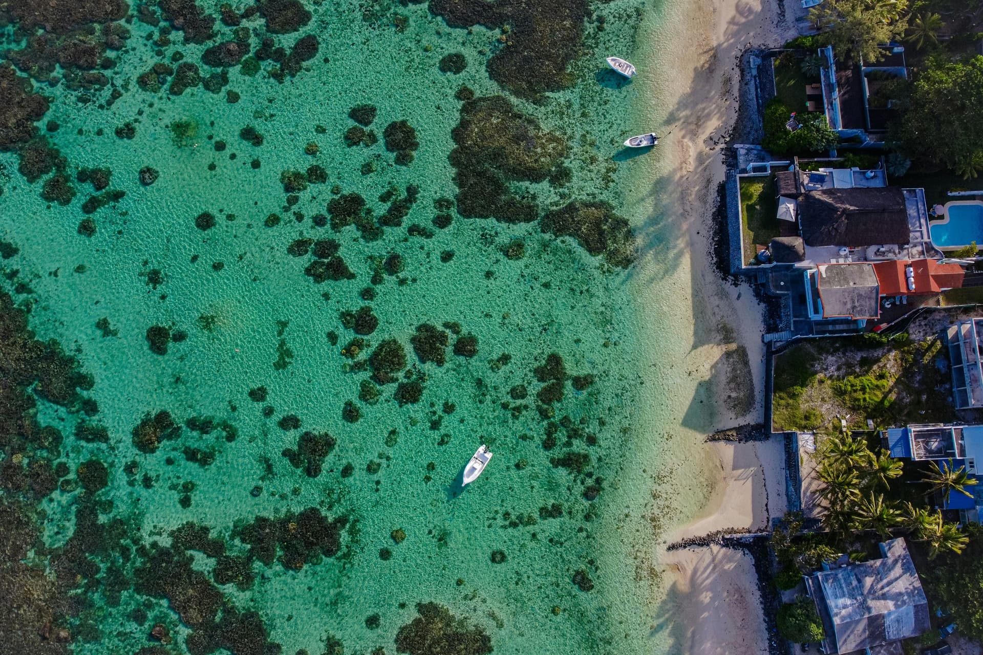 anton-marchuk-7otLZRAeuQ8-unsplash